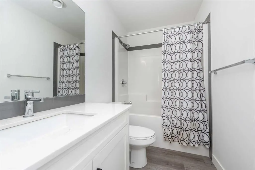 200 Seton Circle SE, #1105