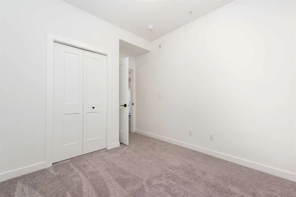 200 Seton Circle SE, #1105