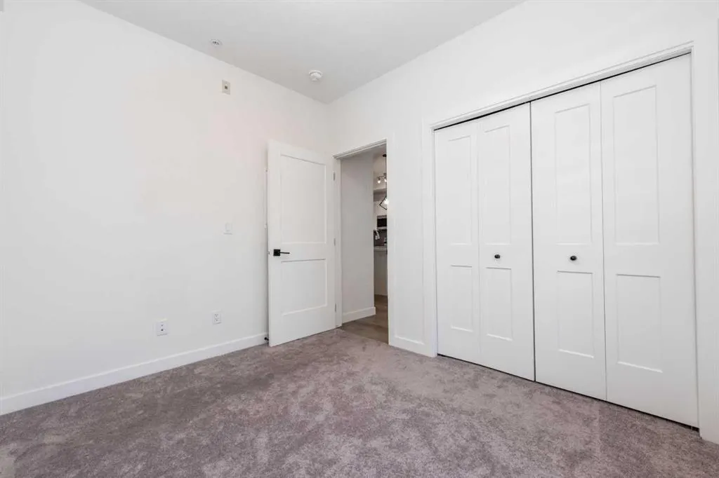 200 Seton Circle SE, #1105
