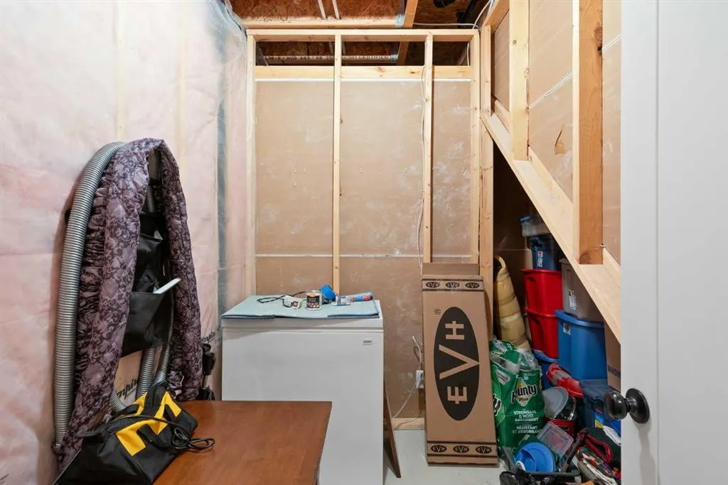 219 River Heights Green