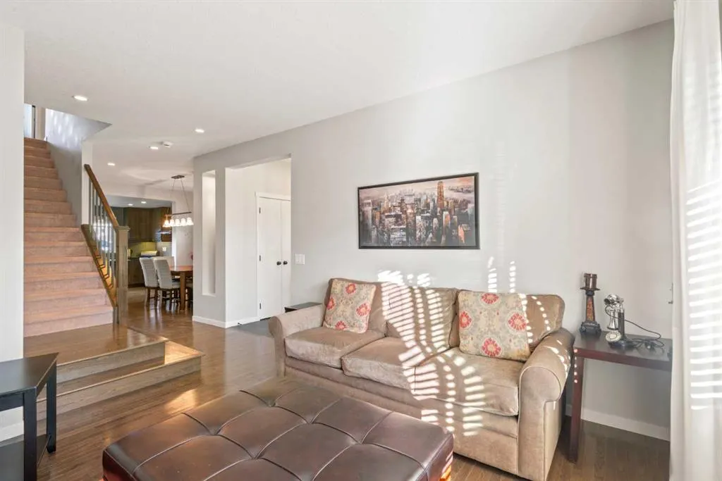 219 River Heights Green