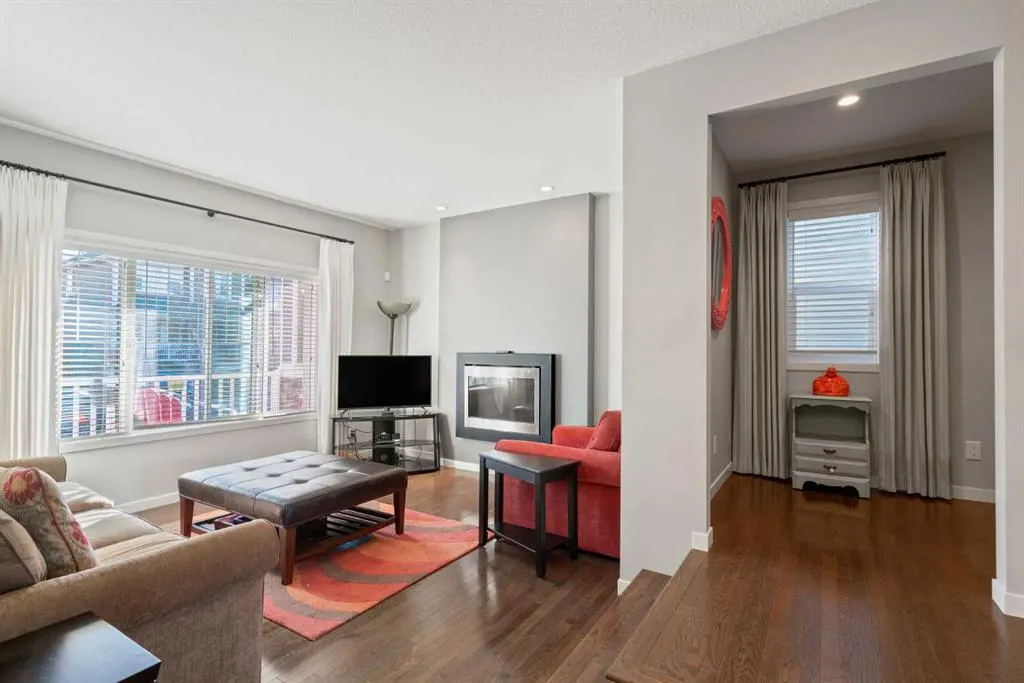 219 River Heights Green