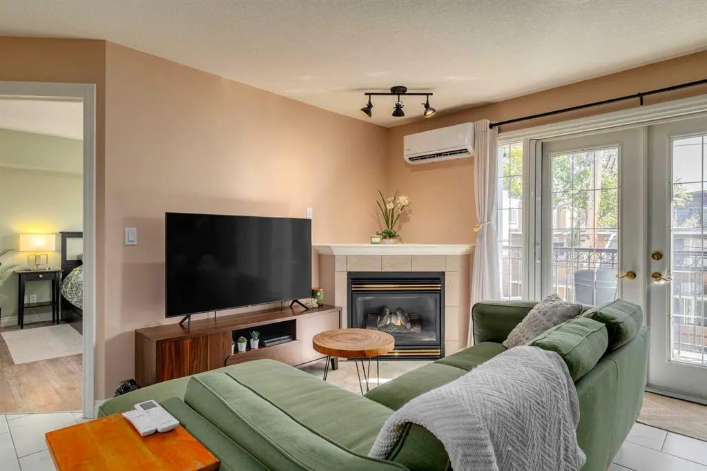 630 10 Street NW, #307