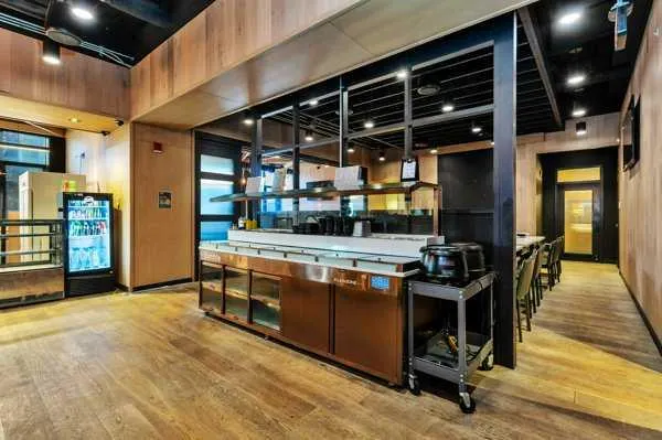 4900 50 Street, #101