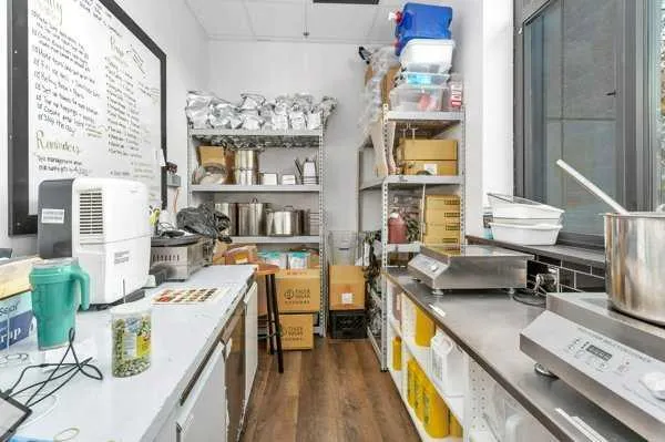 4900 50 Street, #101