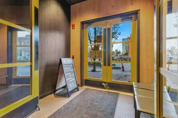 4900 50 Street, #101