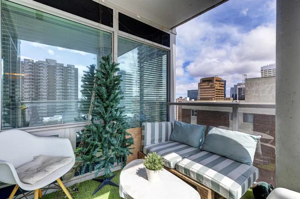 930 6 Avenue SW, #2108