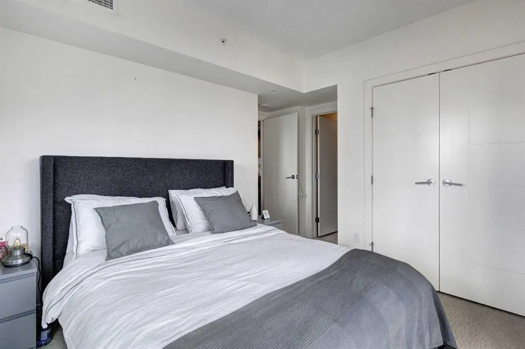 930 6 Avenue SW, #2108