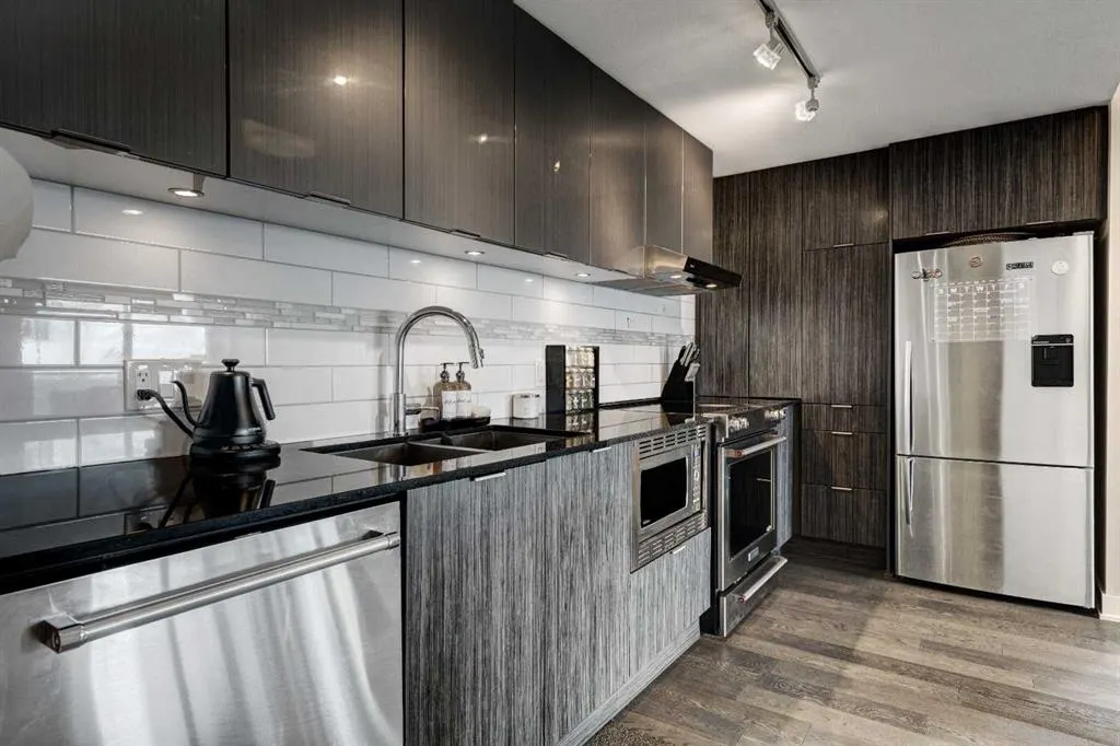 930 6 Avenue SW, #2108