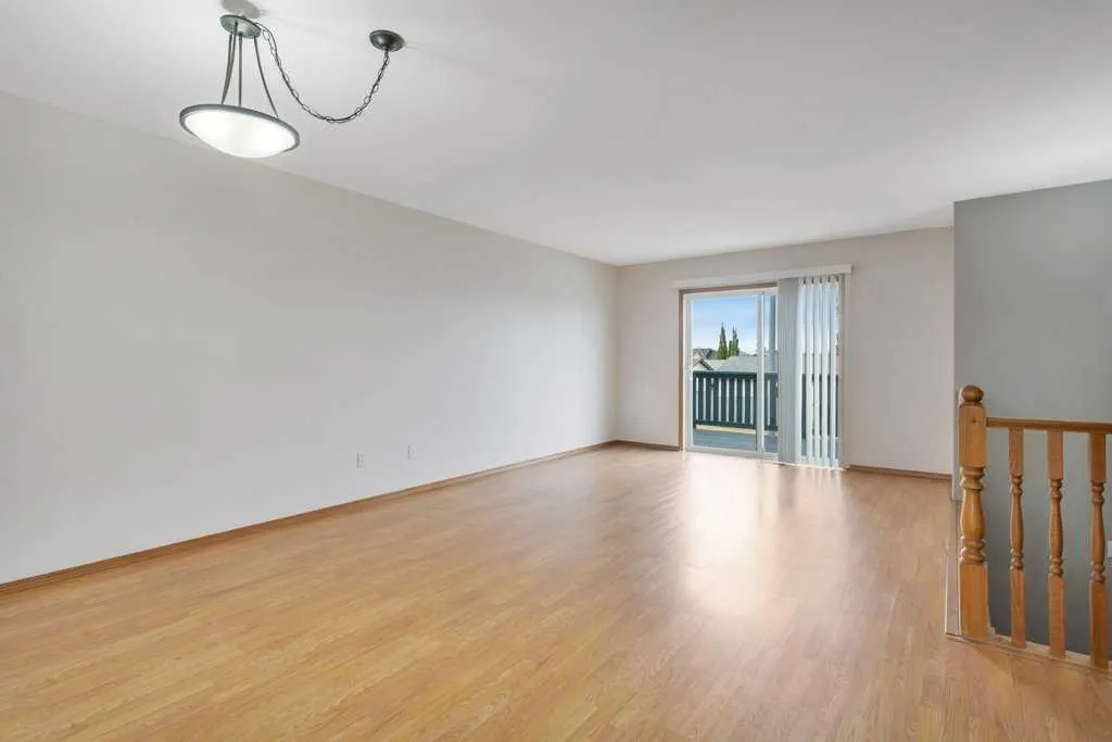 89 Silver Drive