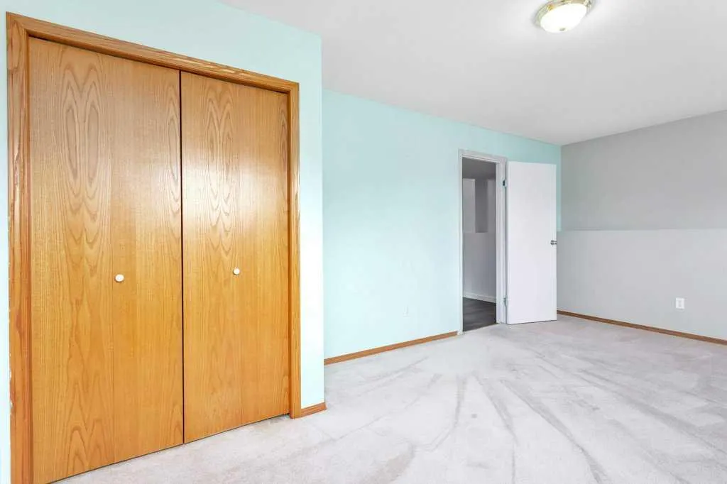89 Silver Drive