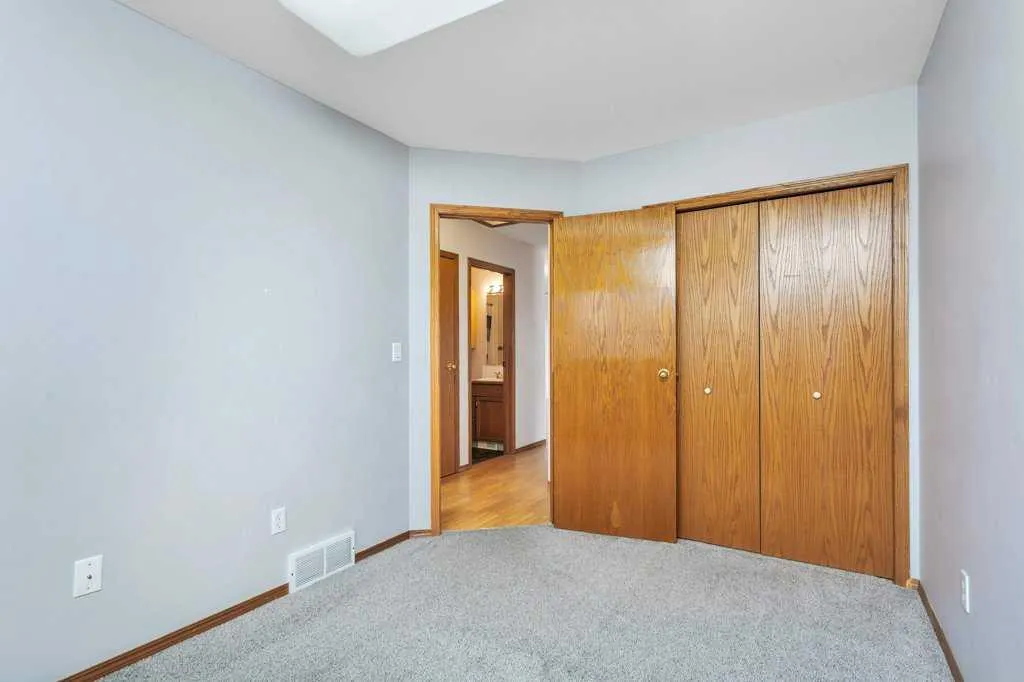 89 Silver Drive