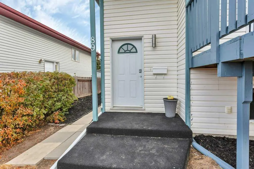 89 Silver Drive