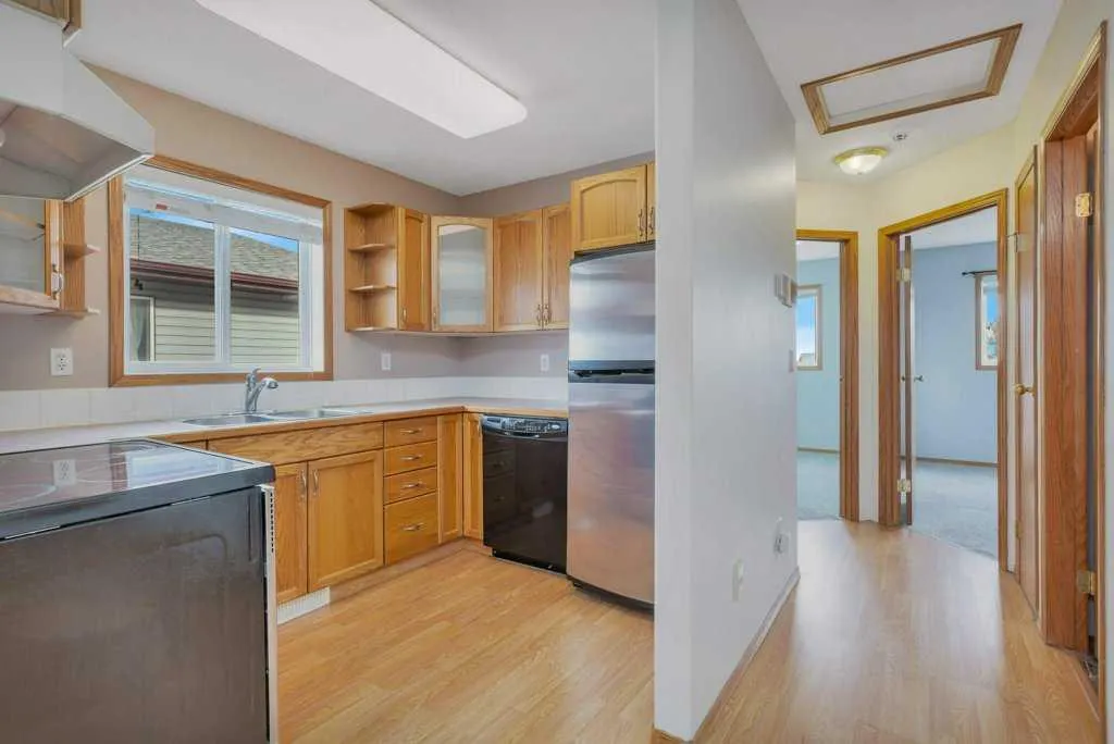 89 Silver Drive