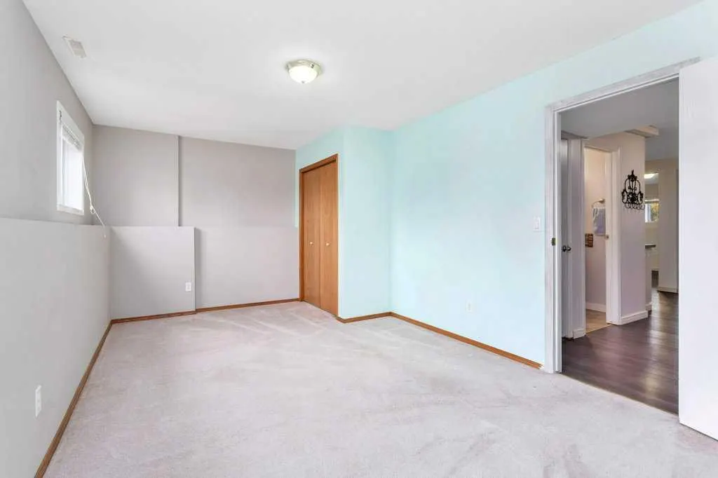 89 Silver Drive