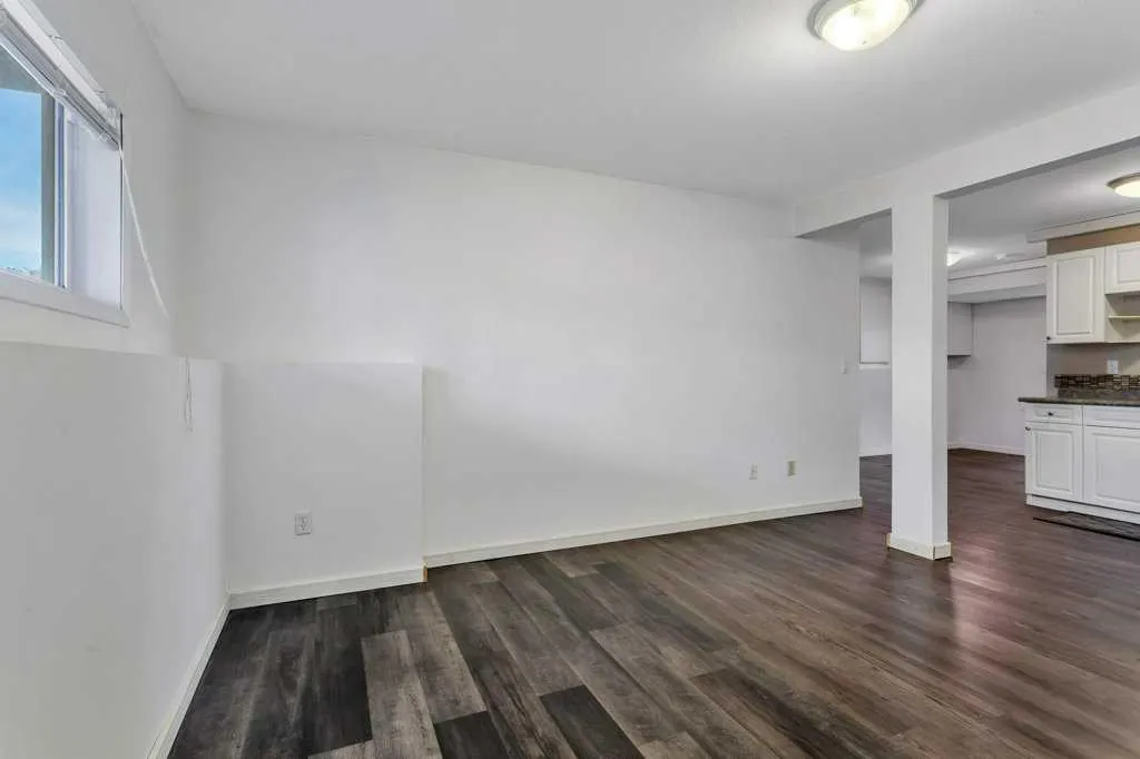 89 Silver Drive