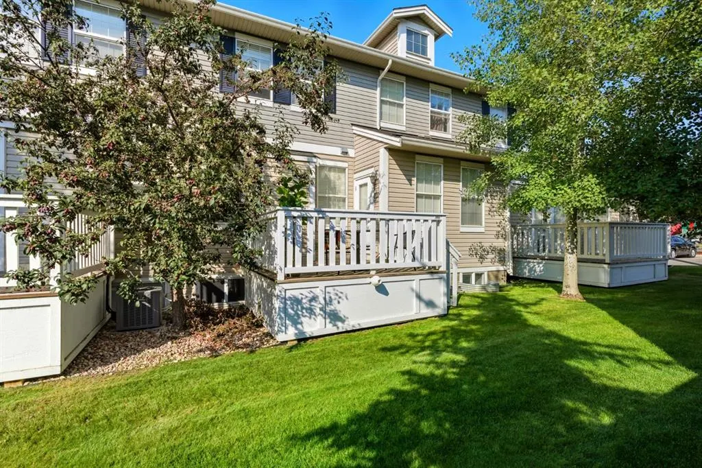 1001 8 Street NW, #2002