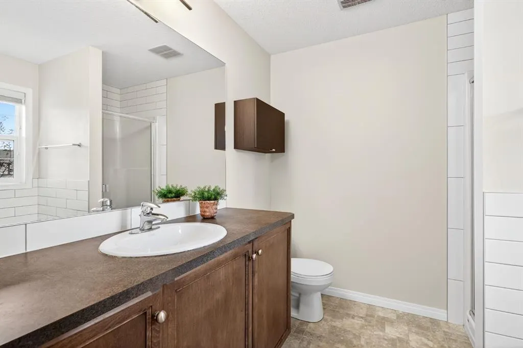 1001 8 Street NW, #2002