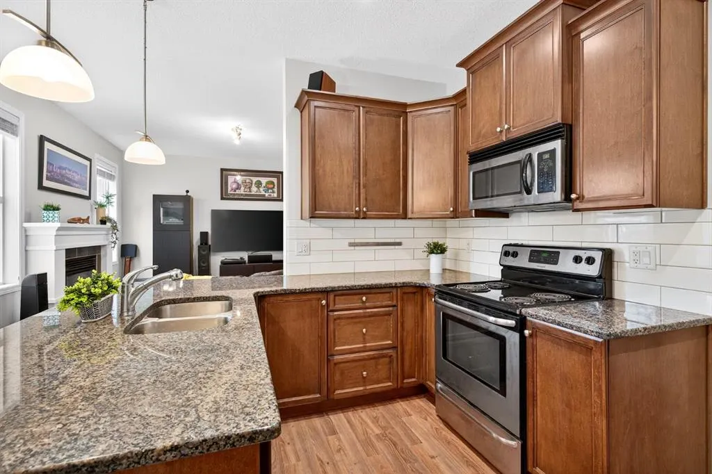 1001 8 Street NW, #2002