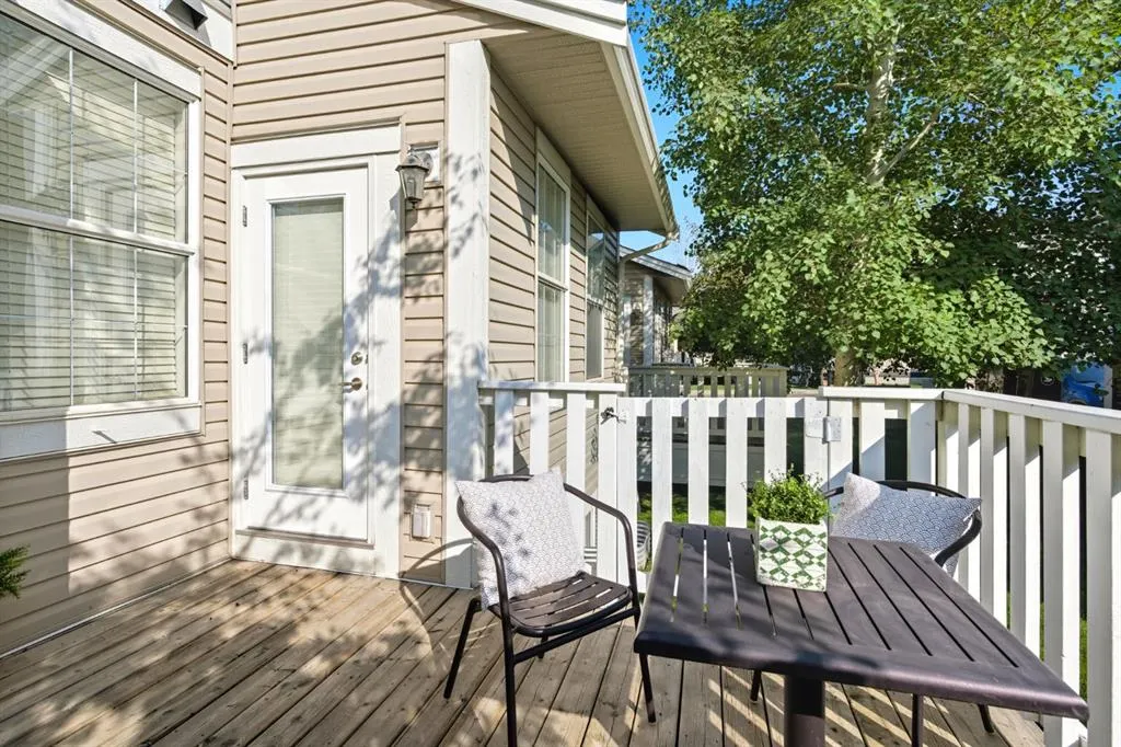 1001 8 Street NW, #2002