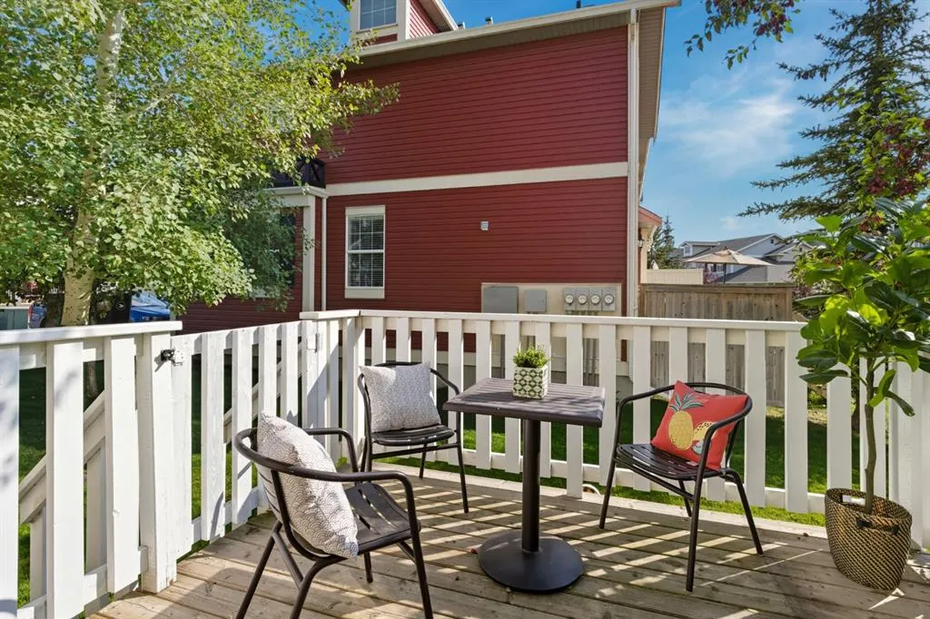 1001 8 Street NW, #2002