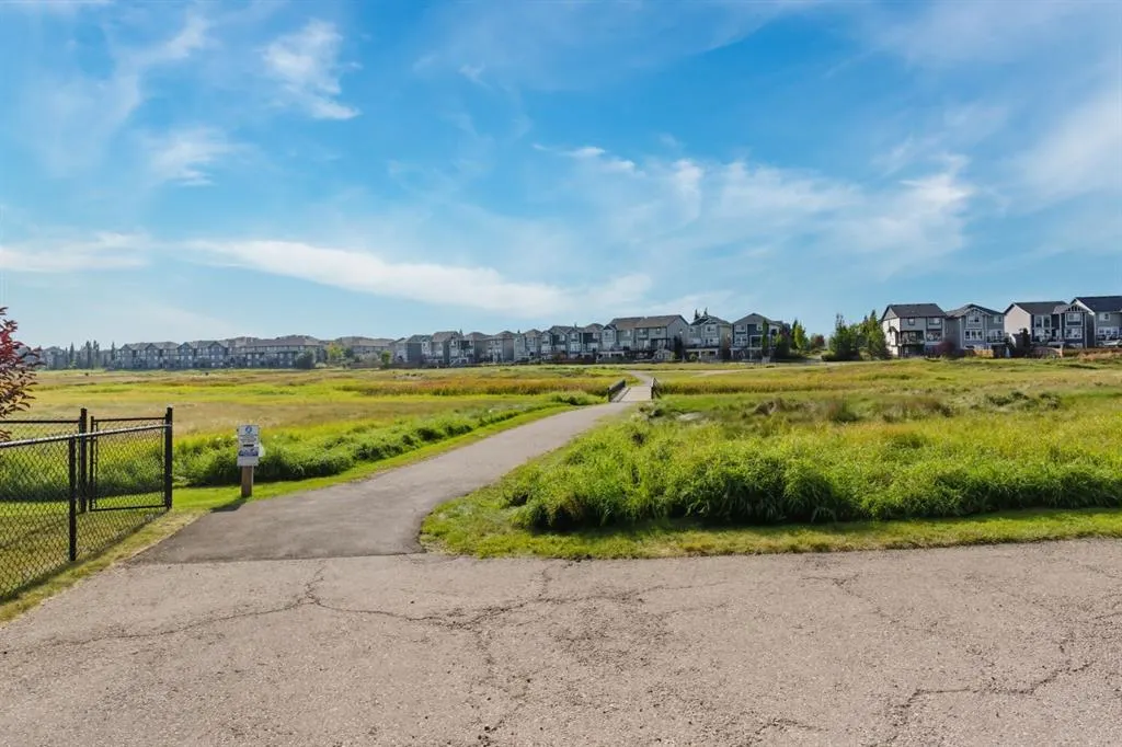 1001 8 Street NW, #2002