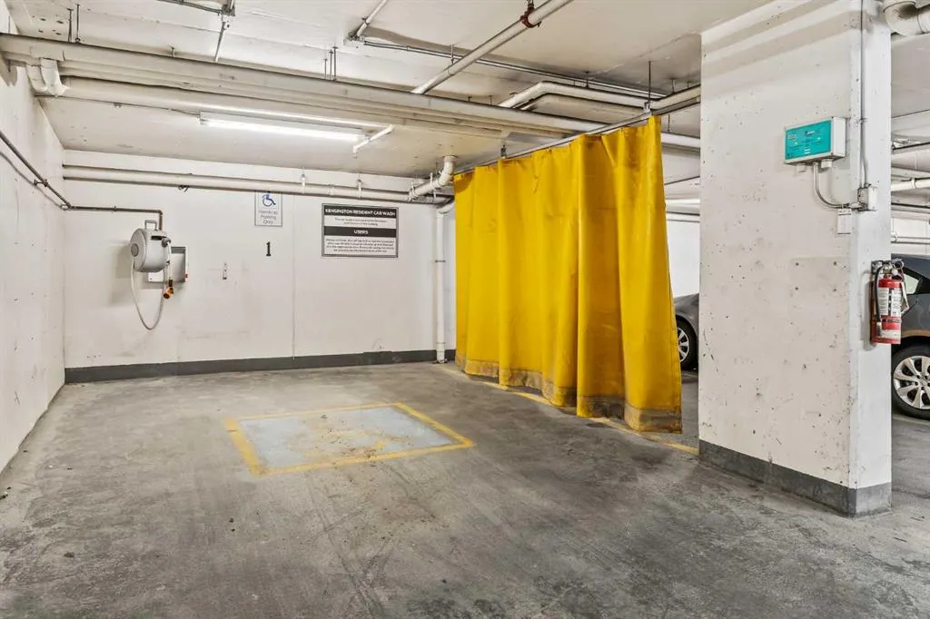 301 10 Street NW, #206