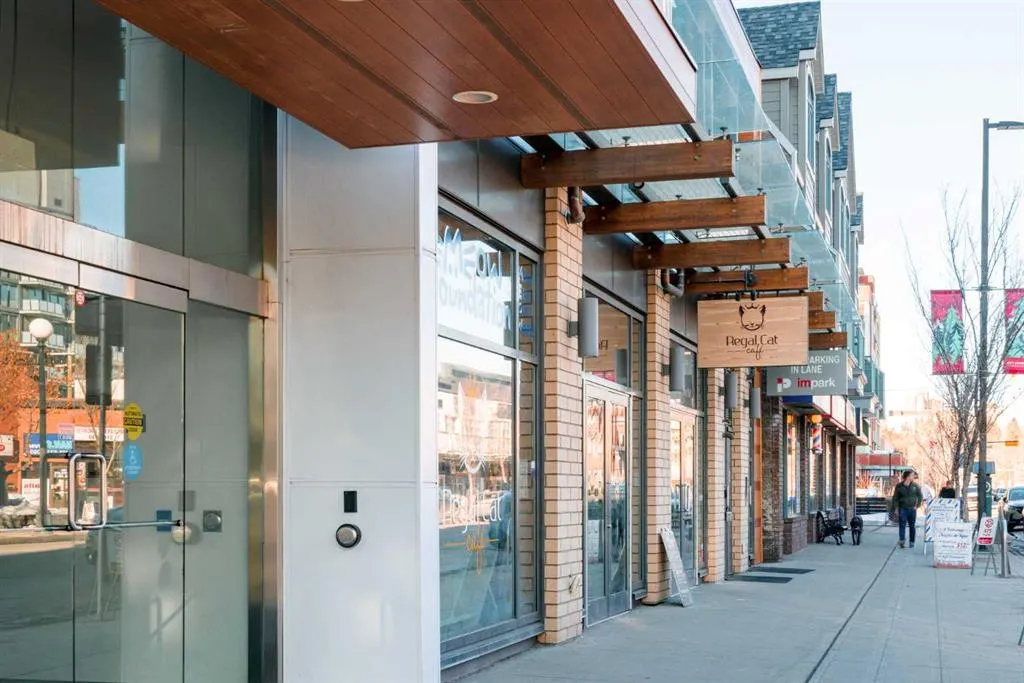 301 10 Street NW, #206