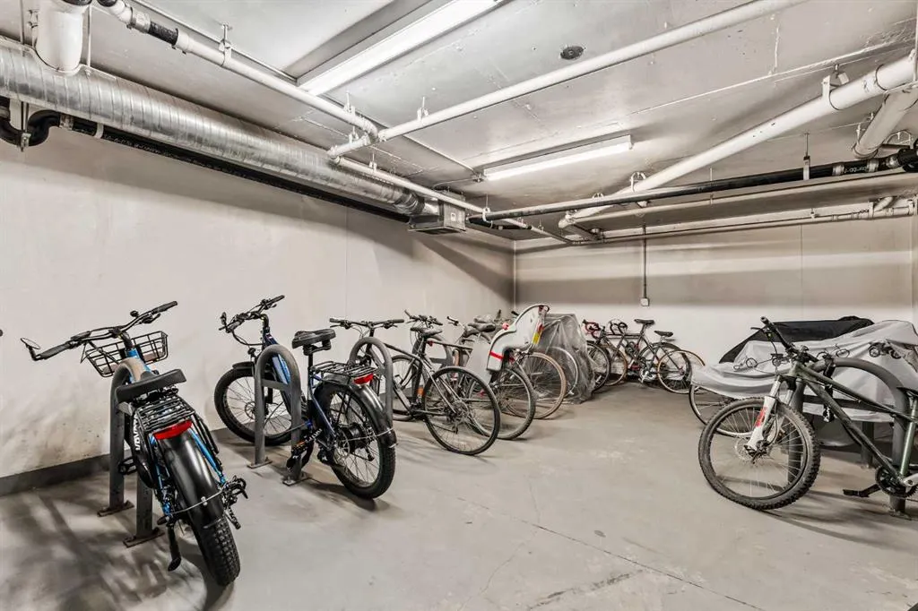 301 10 Street NW, #206