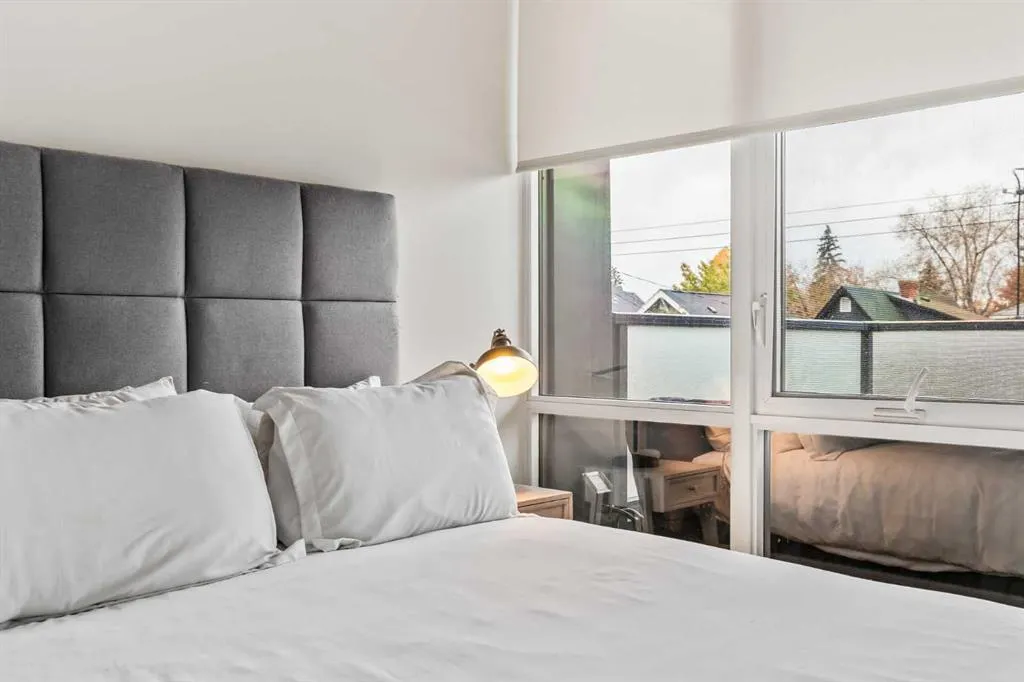 301 10 Street NW, #206