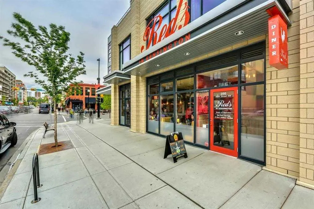 301 10 Street NW, #206