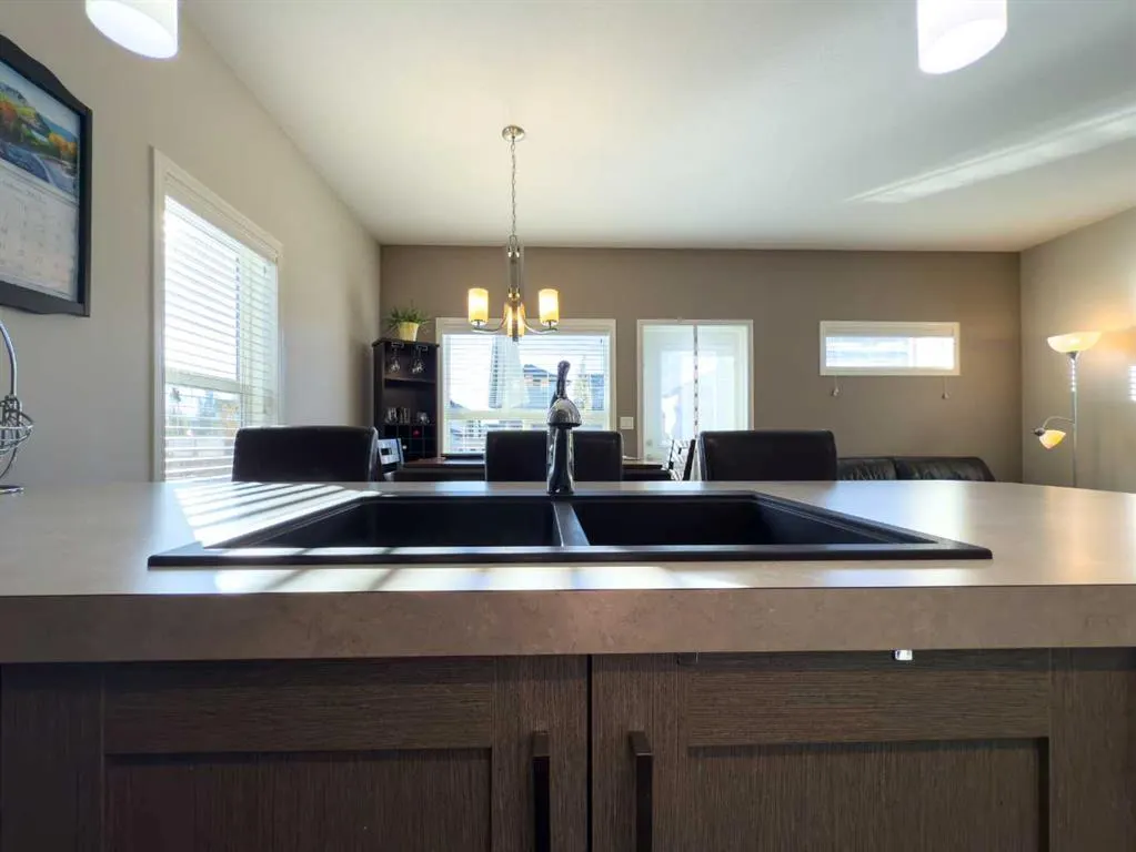 129 Henderson Crescent