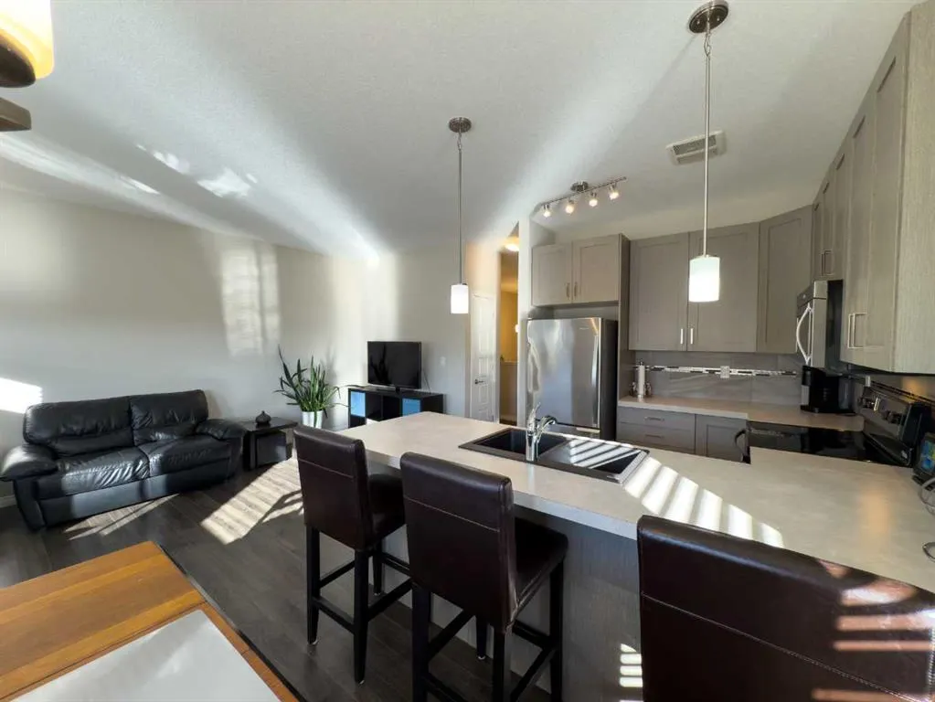 129 Henderson Crescent