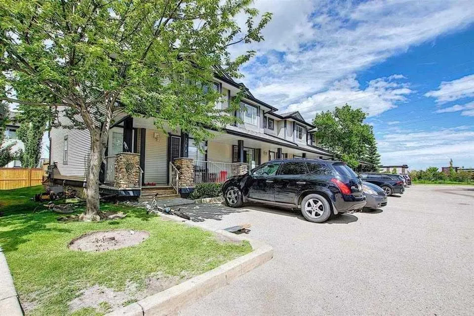 260 Stonemere Place