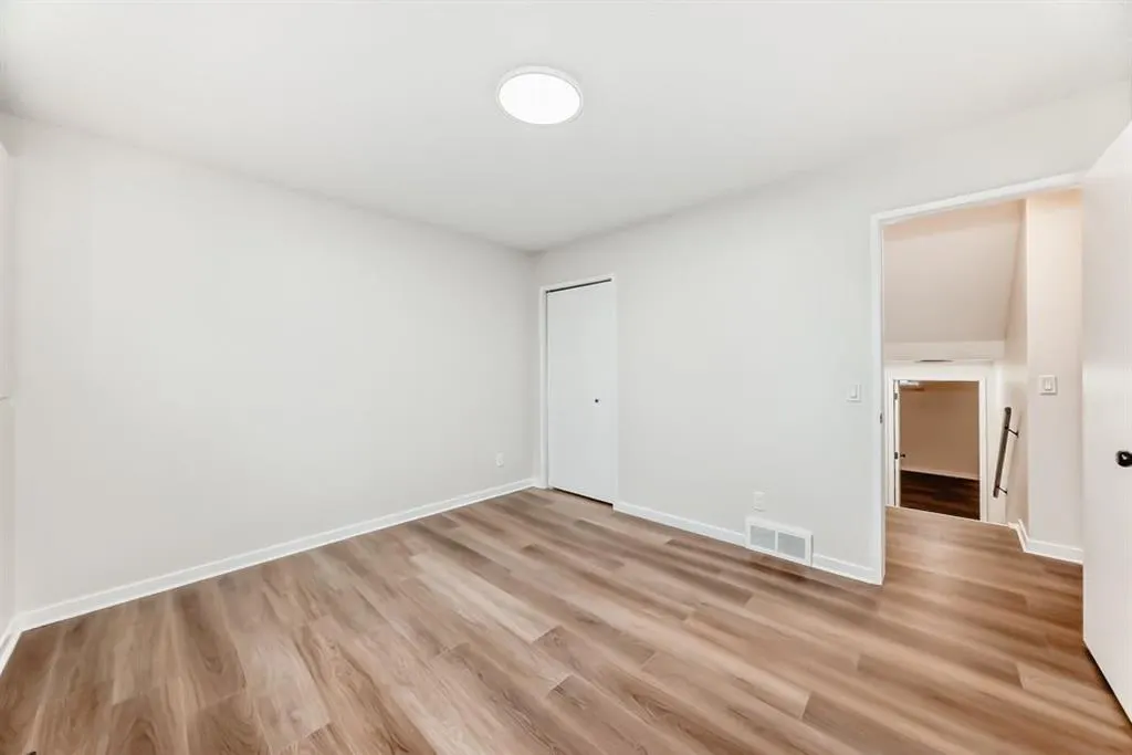 6525 & 6527 58 Street NW