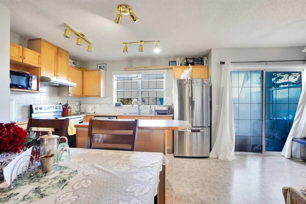 7707 Martha's Haven Park NE, #175