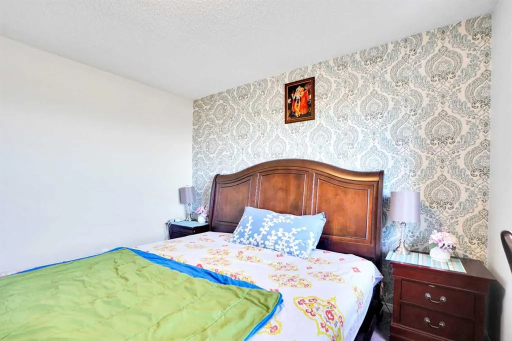 7707 Martha's Haven Park NE, #175