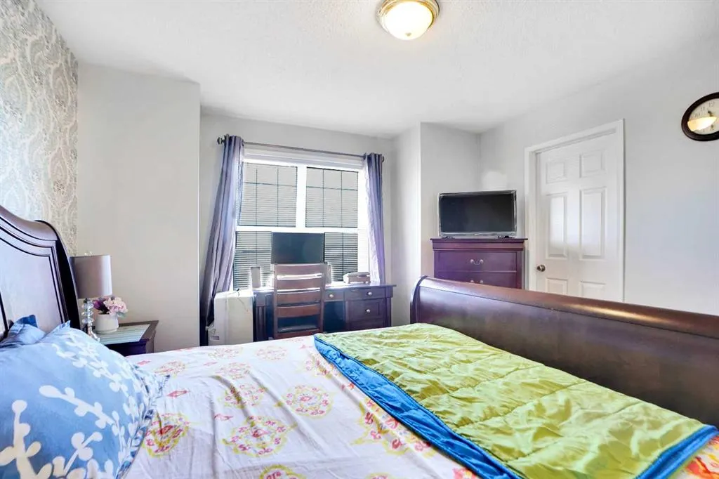 7707 Martha's Haven Park NE, #175