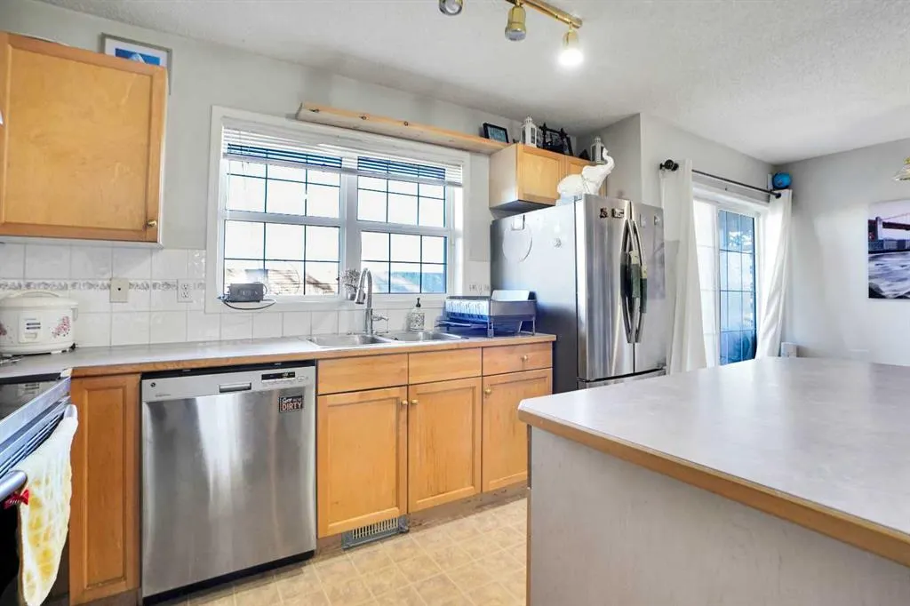 7707 Martha's Haven Park NE, #175