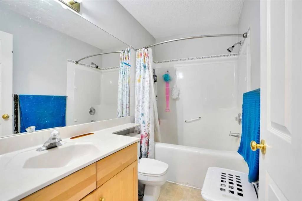7707 Martha's Haven Park NE, #175