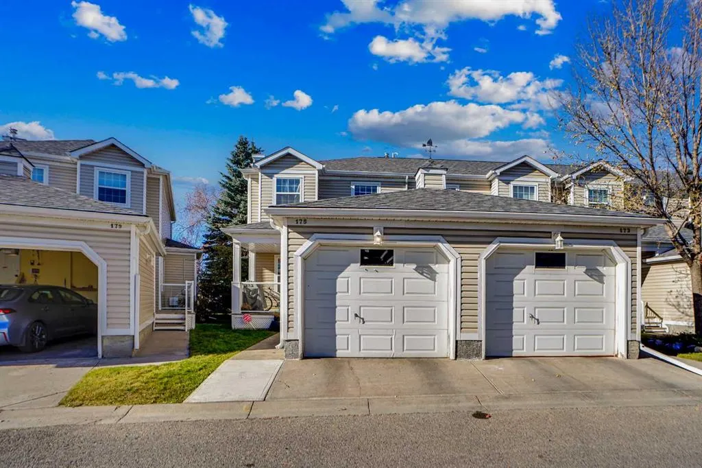 7707 Martha's Haven Park NE, #175