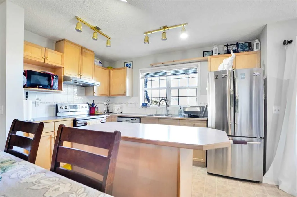 7707 Martha's Haven Park NE, #175