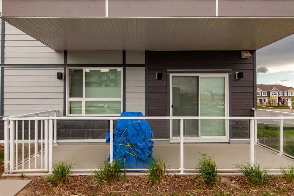 40 Carrington Plaza NW, #103