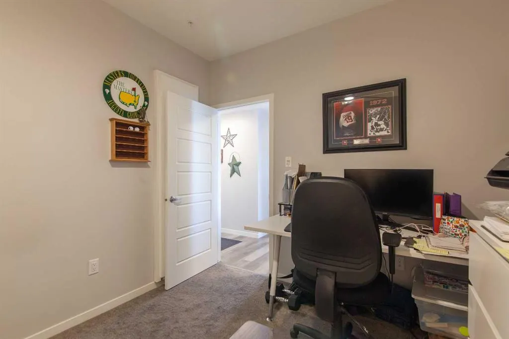 40 Carrington Plaza NW, #103