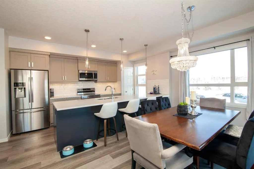 40 Carrington Plaza NW, #103