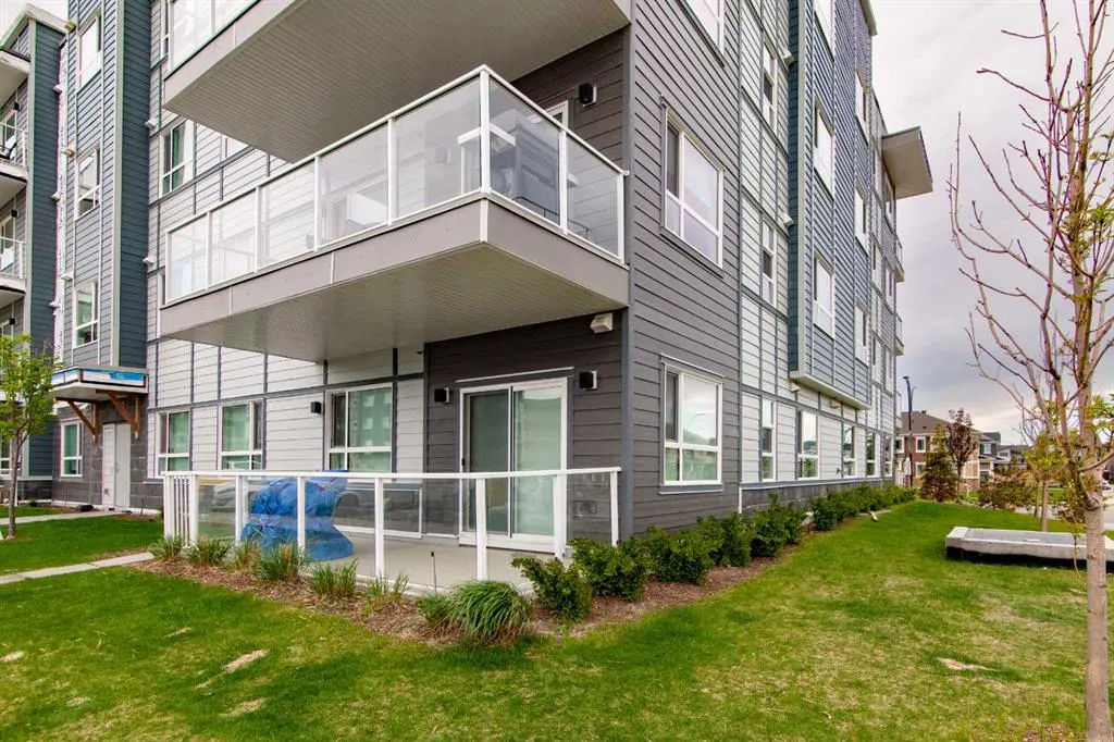 40 Carrington Plaza NW, #103