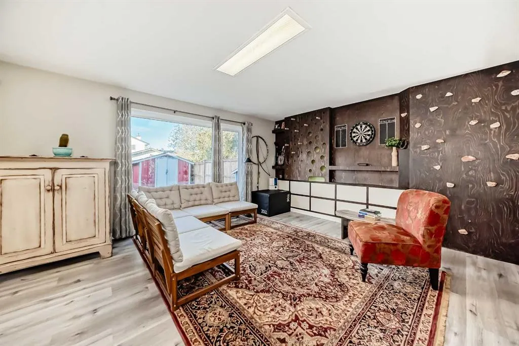 507 Sheep River Close