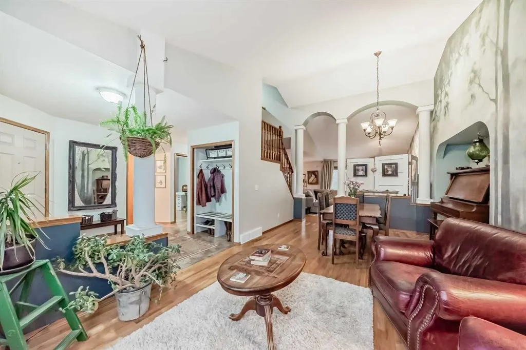 507 Sheep River Close