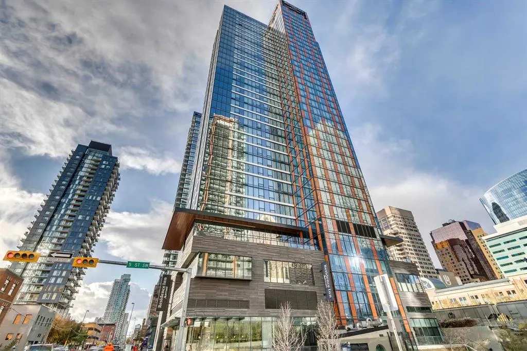 535 10 Avenue SW, #204