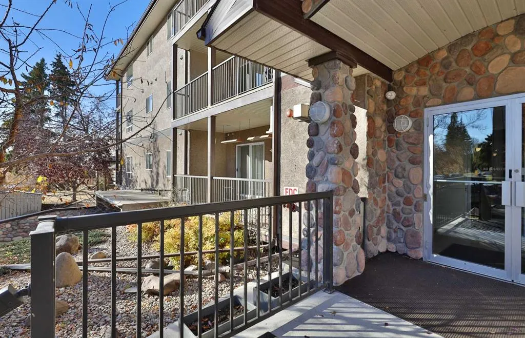 4834 52A Street, #105